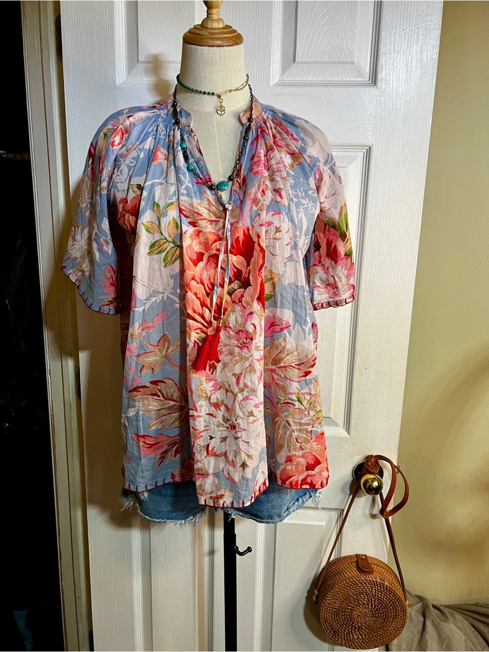 Love Kyla Seo Wms Blue Floral Cotton Pleated Flutter Sleeve Crochet Trim Top XS